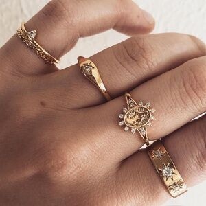 **ARLETHA* 5-Pc Gold x Rhinestone Fashion Ring Set